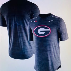 Georgia Bulldogs Nike Breathe dry NCAA MENS NWT sideline performance player top